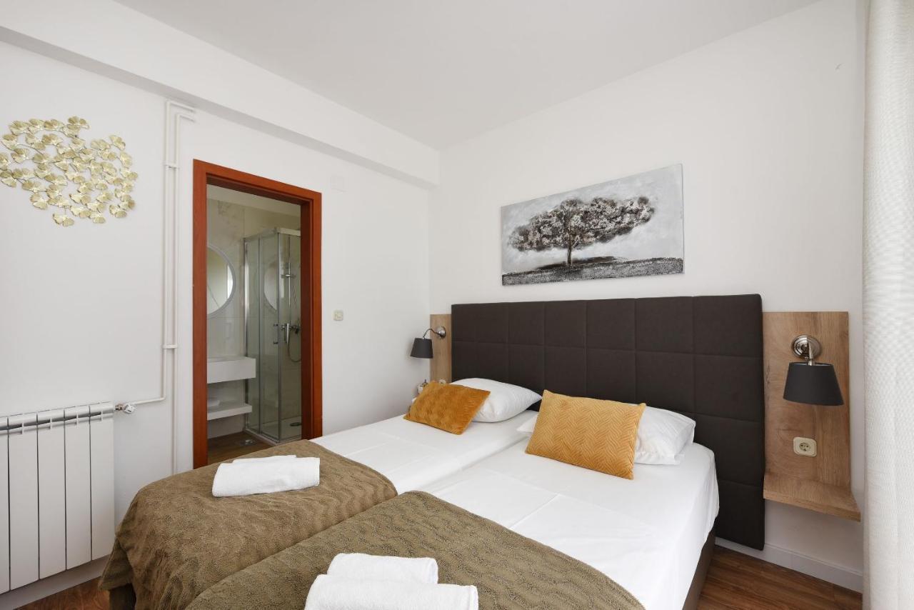 Appartamento Amari Starigrad Paklenica Esterno foto