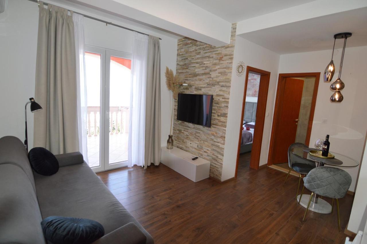 Appartamento Amari Starigrad Paklenica Esterno foto