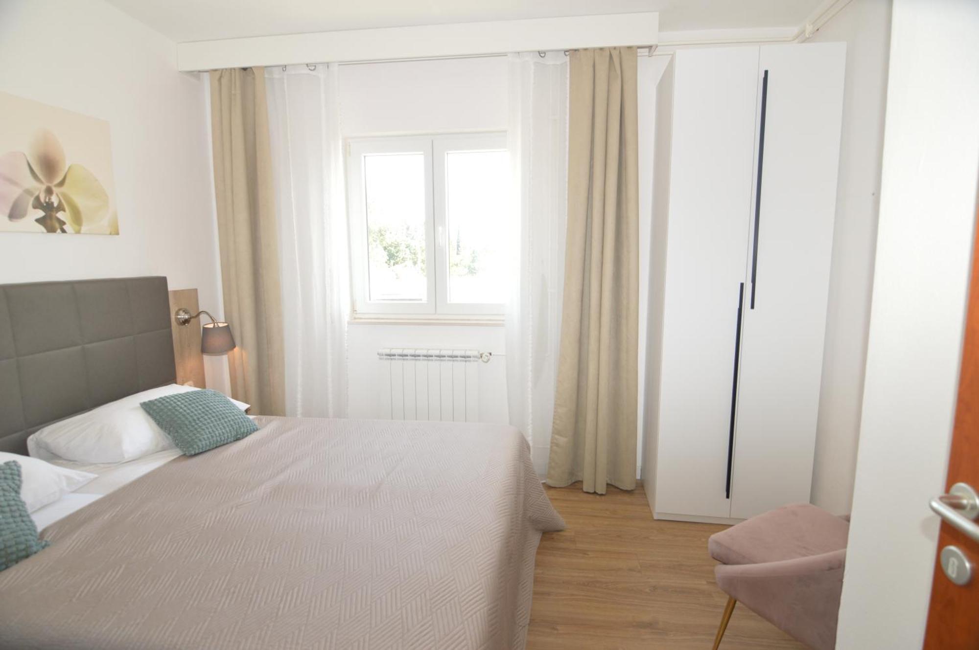 Appartamento Amari Starigrad Paklenica Esterno foto